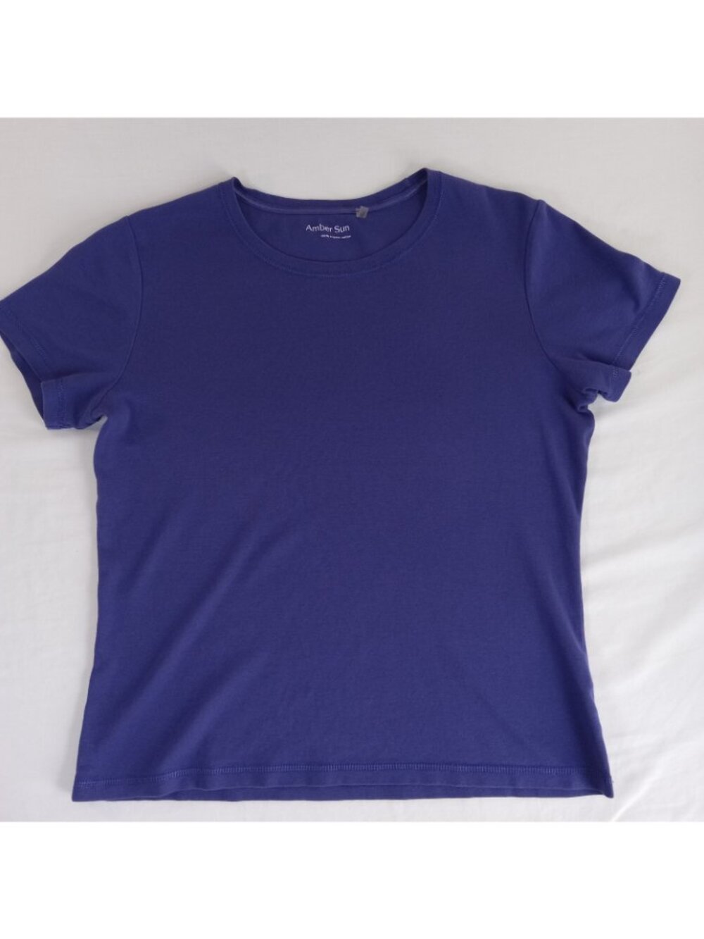 2 Amber Sun Women's Organic Cotton Short Sleeve T-Shirt Medium Red Blue Purple - Picture 2 of 16